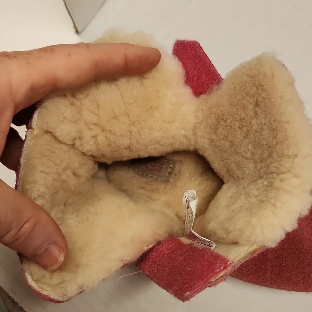 UGG Boots Girls Size 10 Pink Faux Fur Lined Spots
